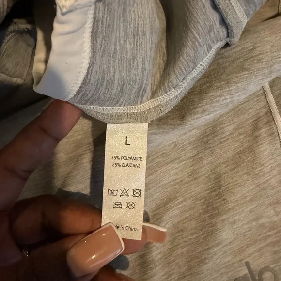 SOLD. ALO Yoga Shorts Set - Picture 3 of 3